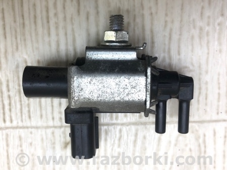 ФОТО Клапан электромагнитный (вакуумный) для Mazda 3 BK (2003-2009) (I) Киев