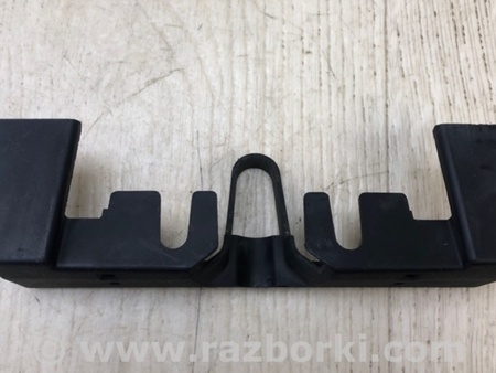 ФОТО Накладка замка капота для Mazda 3 BM (2013-...) (III) Киев