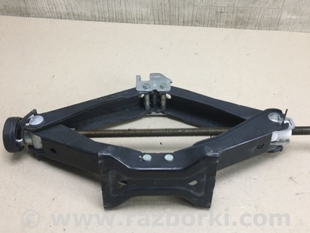 ФОТО Домкрат для Audi (Ауди) A4 B8 - 8K2, 8K5 (08.2007-11.2015) Киев