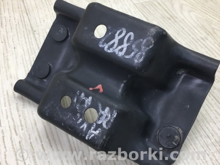 ФОТО Кронштейн усилителя заднего бампера для Toyota Avalon XX30 (12.2004-10.2012) Киев