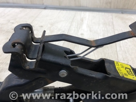 ФОТО Домкрат для Volkswagen Beetle A5 5C1 (09.2011-11.2016) Киев