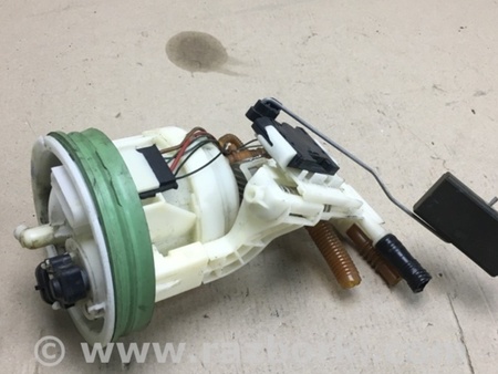 ФОТО Топливный насос для Mercedes-Benz C-CLASS W204 (07-14) Киев