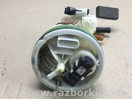 ФОТО Топливный насос для Mercedes-Benz C-CLASS W204 (07-14) Киев