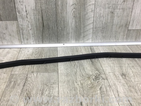ФОТО Уплотнитель стекла двери для Toyota Camry 30 XV30 (09.2001-03.2006) Киев