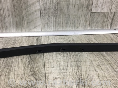 ФОТО Уплотнитель стекла двери для Toyota Camry 30 XV30 (09.2001-03.2006) Киев
