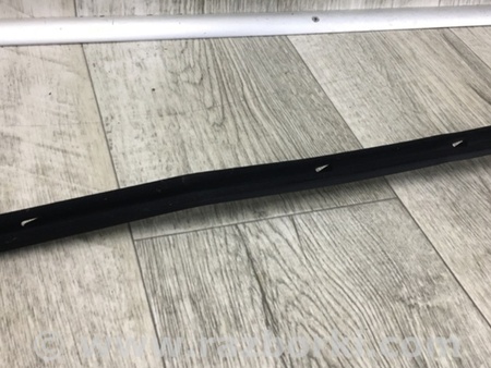 ФОТО Уплотнитель стекла двери для Toyota Camry 30 XV30 (09.2001-03.2006) Киев