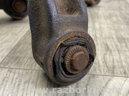 ФОТО Цапфа для Toyota Camry 40 XV40 (01.2006-07.2011) Киев