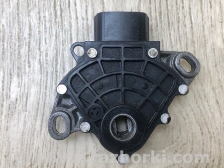 ФОТО Датчик положения селектора АКПП для Toyota Camry 50 XV50 (08.2011-11.2014) Киев