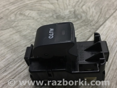 ФОТО Кнопка стеклоподьемника для Toyota Camry 50 XV50 (08.2011-11.2014) Киев