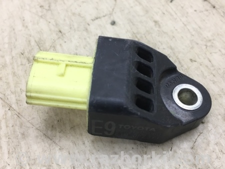 ФОТО Датчик удара для Toyota Camry 50 XV55 (04.2014-07.2018)  Киев