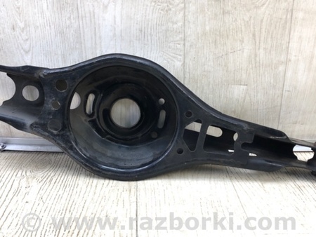 ФОТО Рычаг задний нижний поперечный для Toyota Camry 70 XV70 (01.2017-...)  Киев