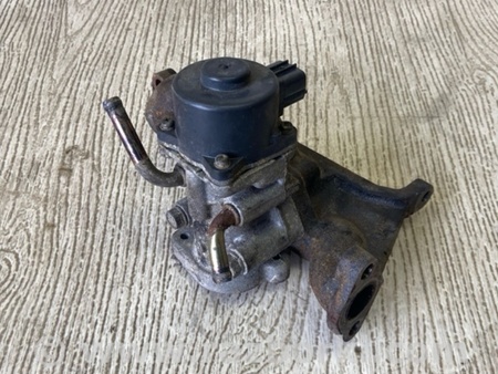 ФОТО Клапан EGR для Mitsubishi Carisma Киев