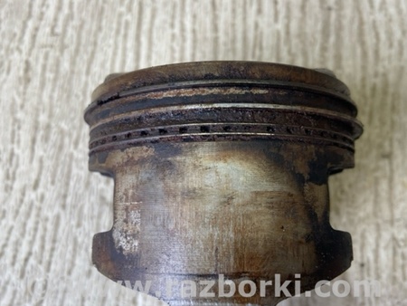 ФОТО Шатун для Mitsubishi Carisma Киев