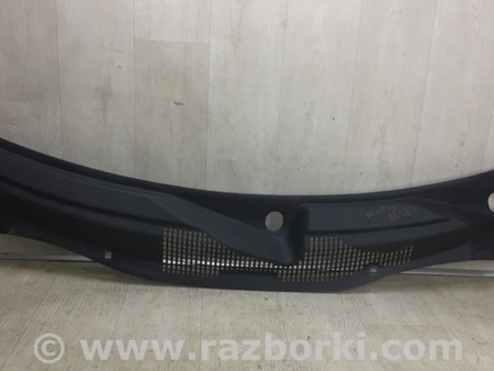 ФОТО Пластик под лобовое стекло (Жабо) для Jeep Compass (06-15) Киев