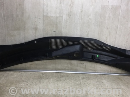 ФОТО Пластик под лобовое стекло (Жабо) для Jeep Compass (06-15) Киев