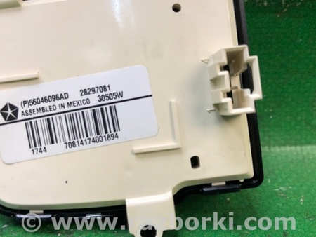 ФОТО Кнопки руля для Jeep Compass (06-15) Киев