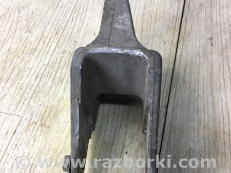 ФОТО Кронштейн крепления КПП для Jeep Compass (06-15) Киев
