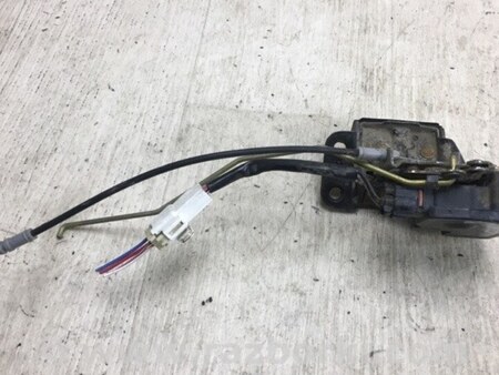ФОТО Замок крышки багажника для Toyota Corolla E120 (08.2000-02.2007) Киев