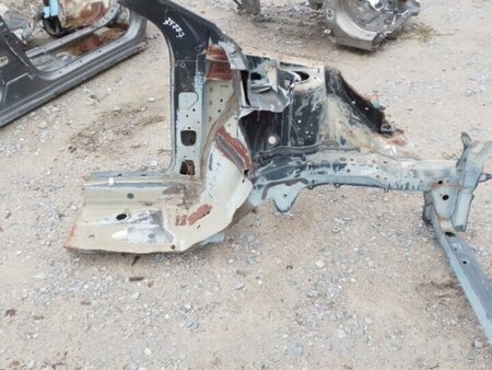 ФОТО Четверть кузова передняя для Toyota Corolla E120 (08.2000-02.2007) Киев