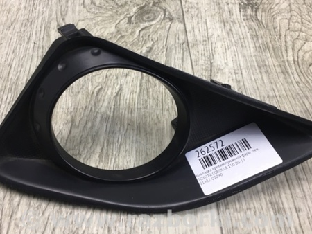 ФОТО Накладка противотуманной фары для Toyota Corolla E150 (11.2006-08.2013) Киев