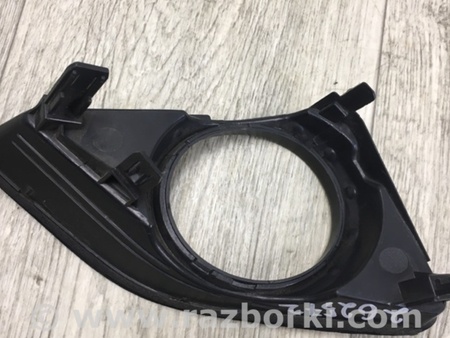 ФОТО Накладка противотуманной фары для Toyota Corolla E150 (11.2006-08.2013) Киев