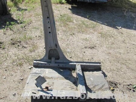 ФОТО Стойка кузова центральная для Honda CR-V (07-11) Киев