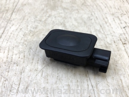 ФОТО Кнопка открывания багажника наружная для Ford Escape 4 (01.2018-...) Киев