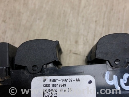 ФОТО Блок управления стеклоподъемником для Ford Focus 3 (01.2010 - 03.2018) Киев