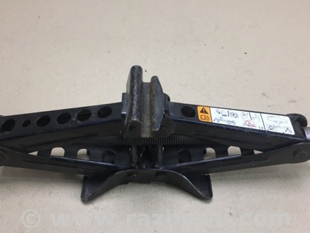 ФОТО Домкрат для Ford Focus 3 (01.2010 - 03.2018) Киев