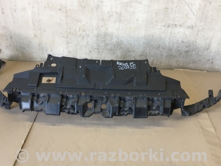 ФОТО Накладка замка капота для Ford Focus 3 (01.2010 - 03.2018) Киев