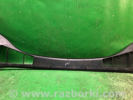 ФОТО Пластик под лобовое стекло (Жабо) для Ford Focus 3 (01.2010 - 03.2018) Киев