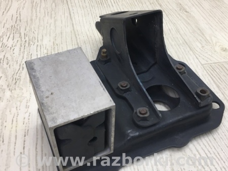 ФОТО Кронштейн усилителя переднего бампера для Subaru Forester SG Киев