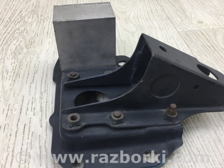 ФОТО Кронштейн усилителя переднего бампера для Subaru Forester SG Киев