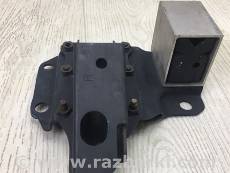 ФОТО Кронштейн усилителя переднего бампера для Subaru Forester SG Киев