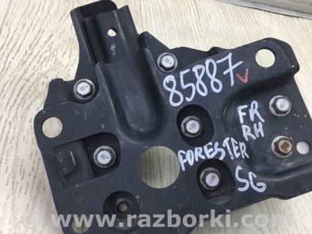 ФОТО Кронштейн усилителя переднего бампера для Subaru Forester SG Киев