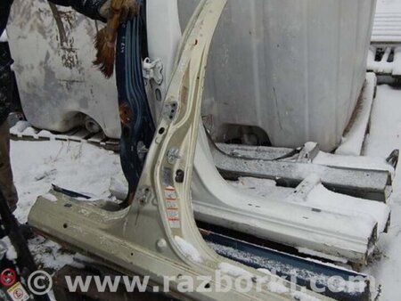 ФОТО Стойка кузова центральная для Subaru Forester SG Киев