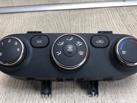 ФОТО Блок управления печкой для KIA Forte YD (2012-) Киев