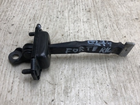 ФОТО Ограничитель двери для KIA Forte YD (2012-) Киев