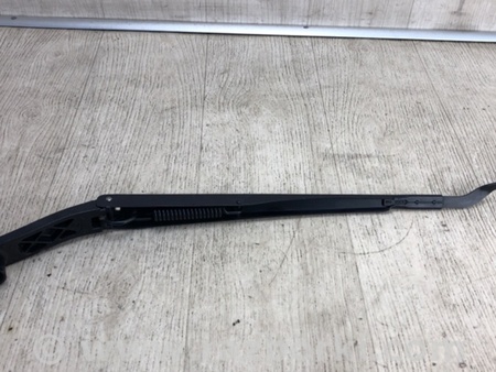 ФОТО Поводок дворника для KIA Forte YD (2012-) Киев