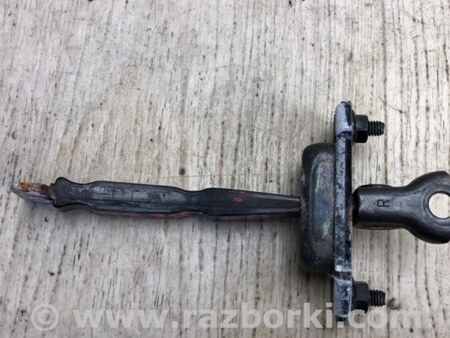 ФОТО Ограничитель двери для KIA Forte YD (2012-) Киев