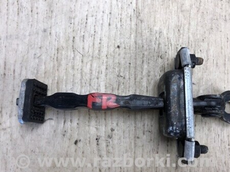 ФОТО Ограничитель двери для KIA Forte YD (2012-) Киев