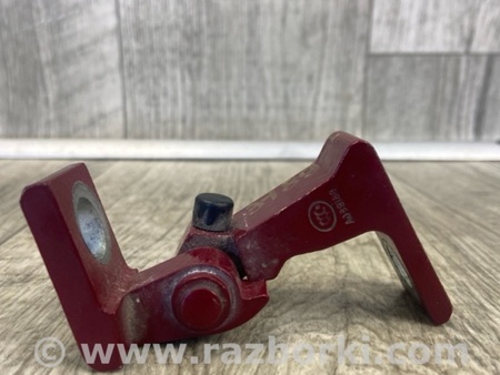 ФОТО Петля двери нижняя для Volkswagen Jetta USA (10-17) Киев
