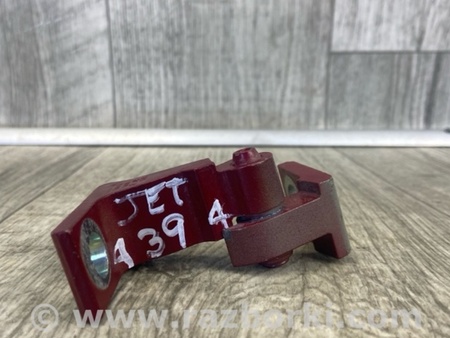 ФОТО Петля двери нижняя для Volkswagen Jetta USA (10-17) Киев