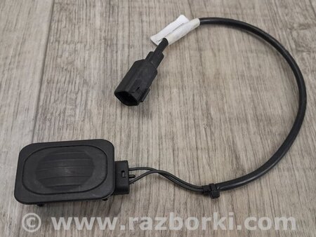 ФОТО Кнопка открывания багажника наружная для Dodge Journey (2011-2020) Киев