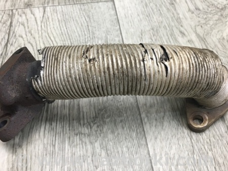 ФОТО Трубка EGR для Mitsubishi L200 (06-14) Киев