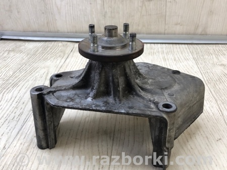 ФОТО Кронштейн вискомуфты для Toyota Land Cruiser 90 Киев