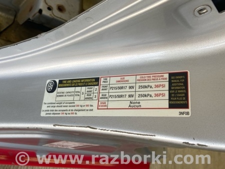 ФОТО Стойка кузова центральная для Nissan LEAF (10-17) Киев