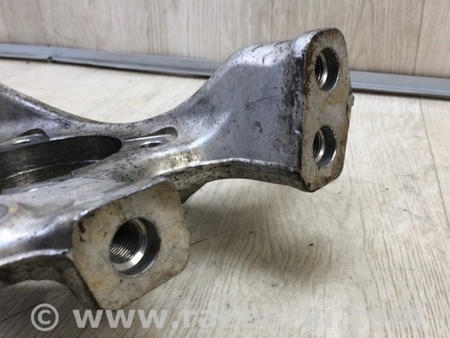 ФОТО Кулак поворотный для Lexus LS600 HL Киев