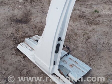 ФОТО Стойка кузова центральная для Nissan NV200 USA (2013-) Киев
