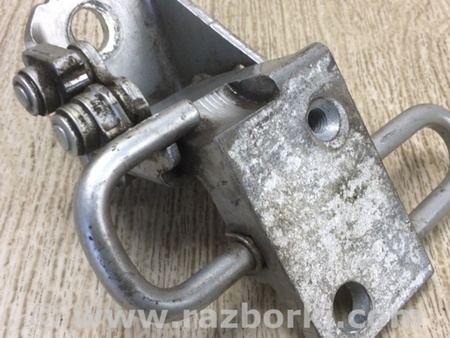 ФОТО Петля двери нижняя для Volkswagen Passat CC (01.2012-12.2016) Киев
